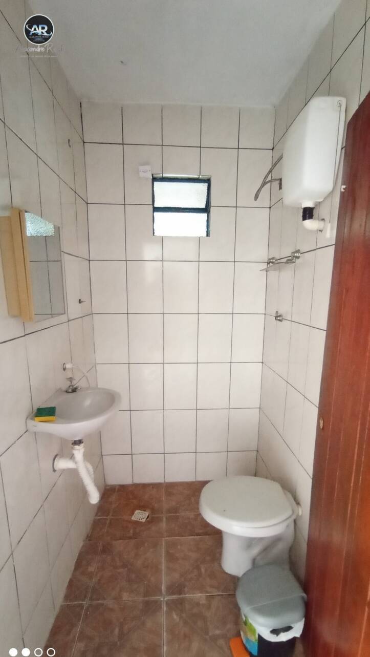 Casa à venda com 2 quartos, 70m² - Foto 8