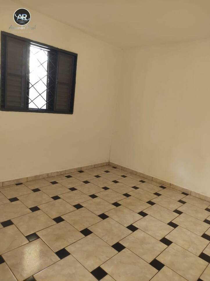 Casa à venda com 2 quartos, 70m² - Foto 10