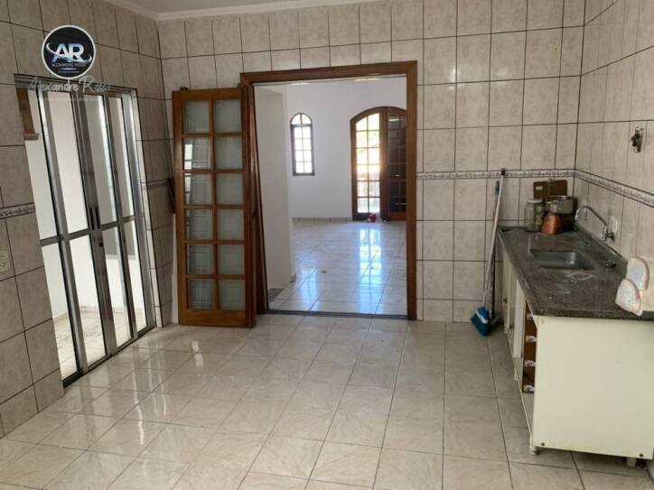 Casa à venda com 3 quartos, 125m² - Foto 8