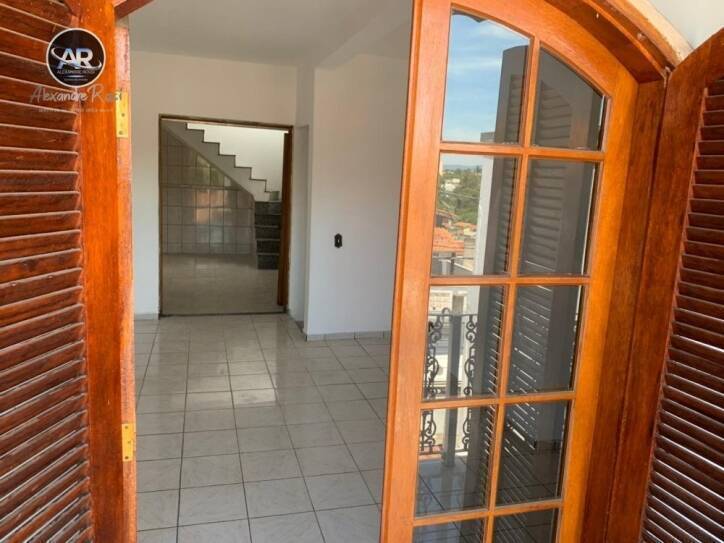 Casa à venda com 3 quartos, 125m² - Foto 9