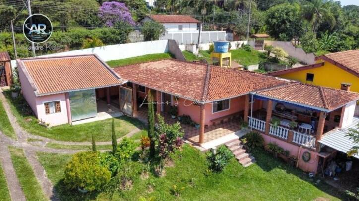 Fazenda à venda com 2 quartos, 250m² - Foto 1