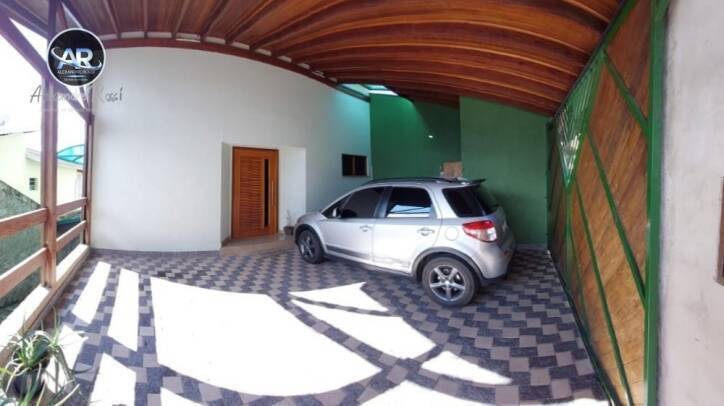 Casa à venda com 4 quartos, 250m² - Foto 3