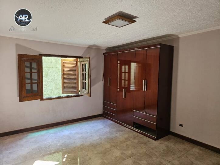 Casa à venda com 4 quartos, 250m² - Foto 18