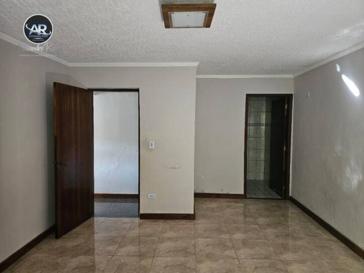 Casa à venda com 4 quartos, 250m² - Foto 20