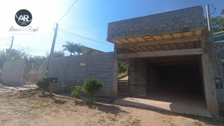 Casa à venda com 2 quartos, 150m² - Foto 1