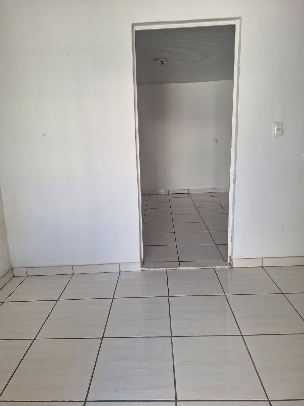 Casa à venda com 3 quartos, 100m² - Foto 9