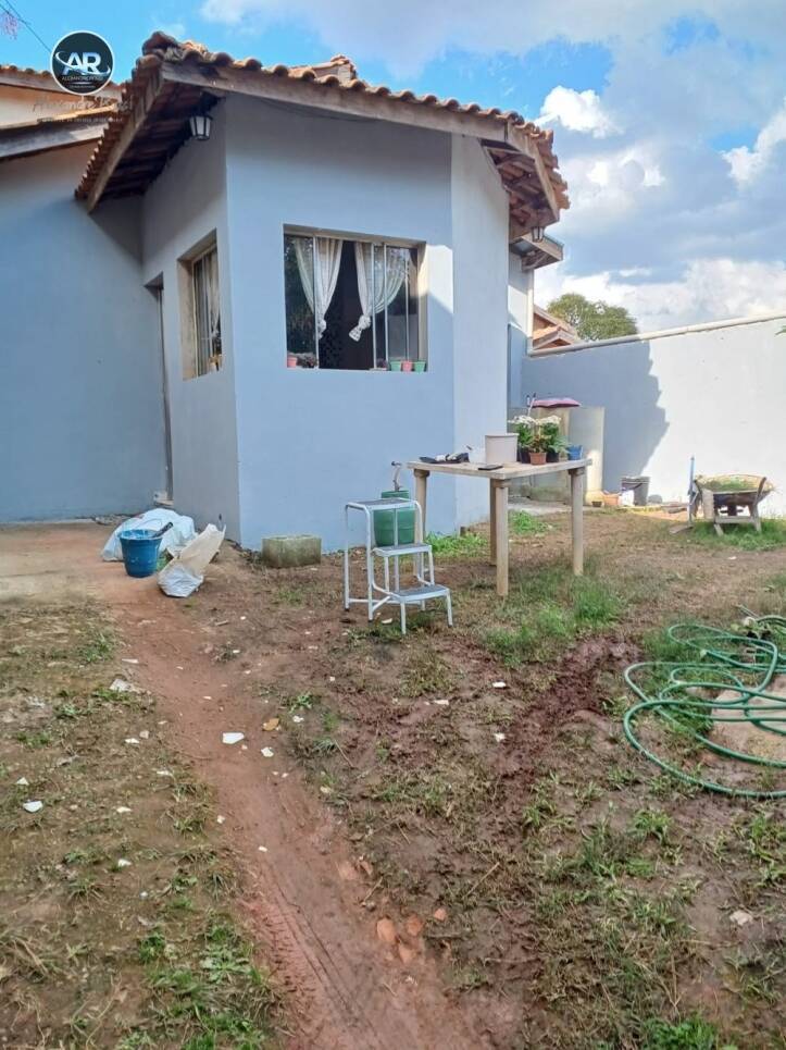 Casa à venda com 2 quartos, 60m² - Foto 10