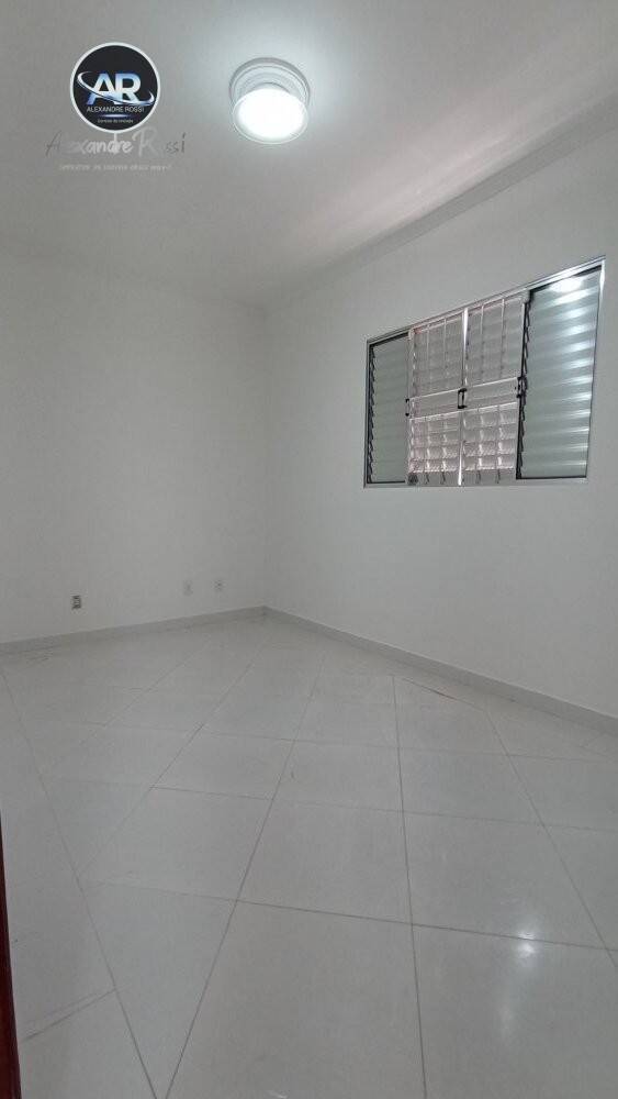 Casa à venda com 2 quartos, 125m² - Foto 13