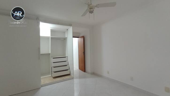 Casa à venda com 2 quartos, 125m² - Foto 15