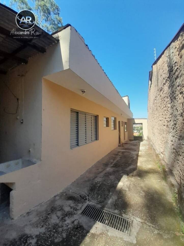 Casa à venda com 1 quarto, 650m² - Foto 5