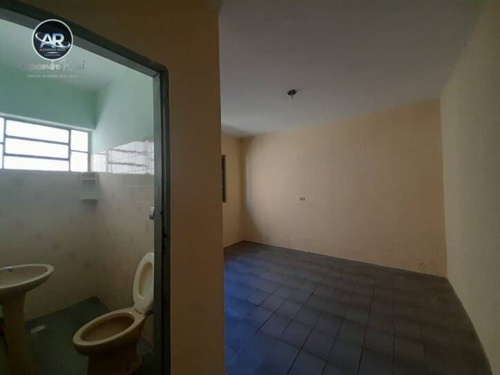 Casa à venda com 1 quarto, 650m² - Foto 13