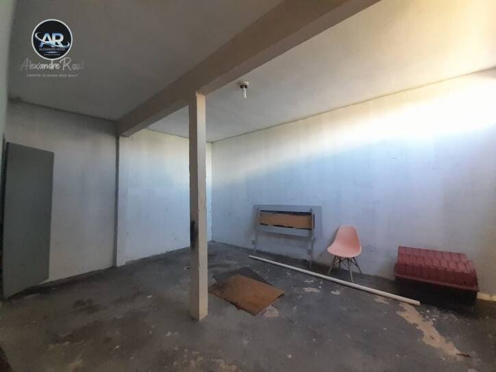 Casa à venda com 1 quarto, 650m² - Foto 16