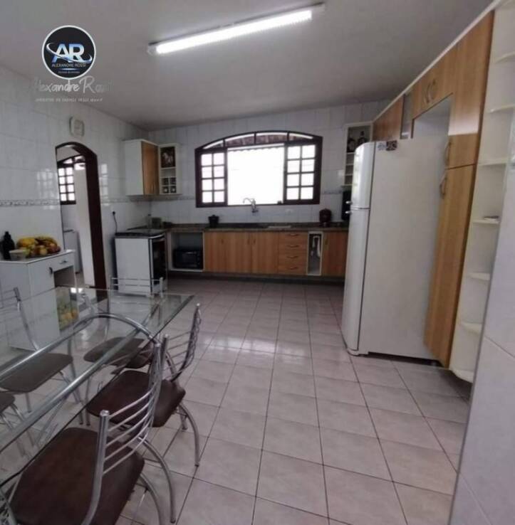 Casa à venda com 3 quartos, 450m² - Foto 6