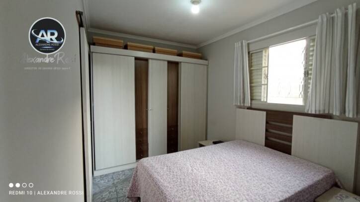 Casa à venda com 3 quartos, 250m² - Foto 16