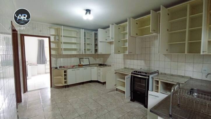 Casa à venda com 2 quartos, 150m² - Foto 5