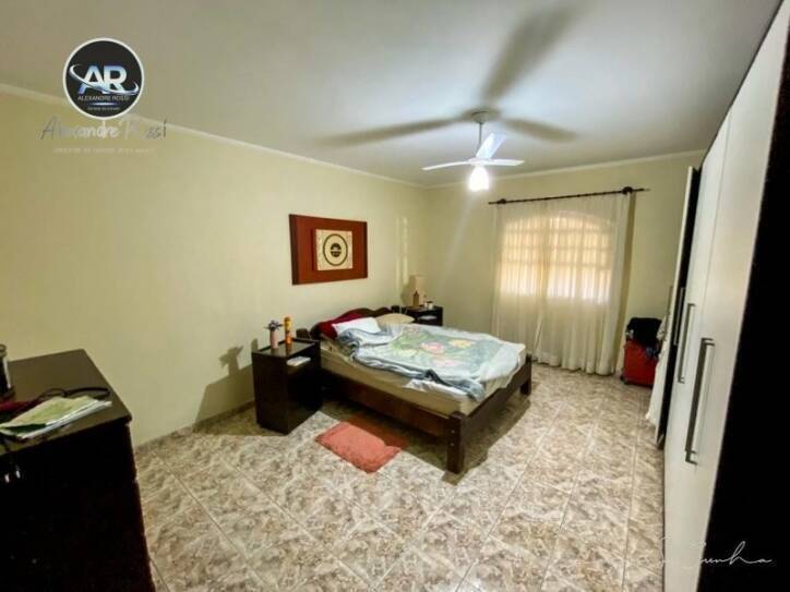 Fazenda à venda com 3 quartos, 300m² - Foto 17