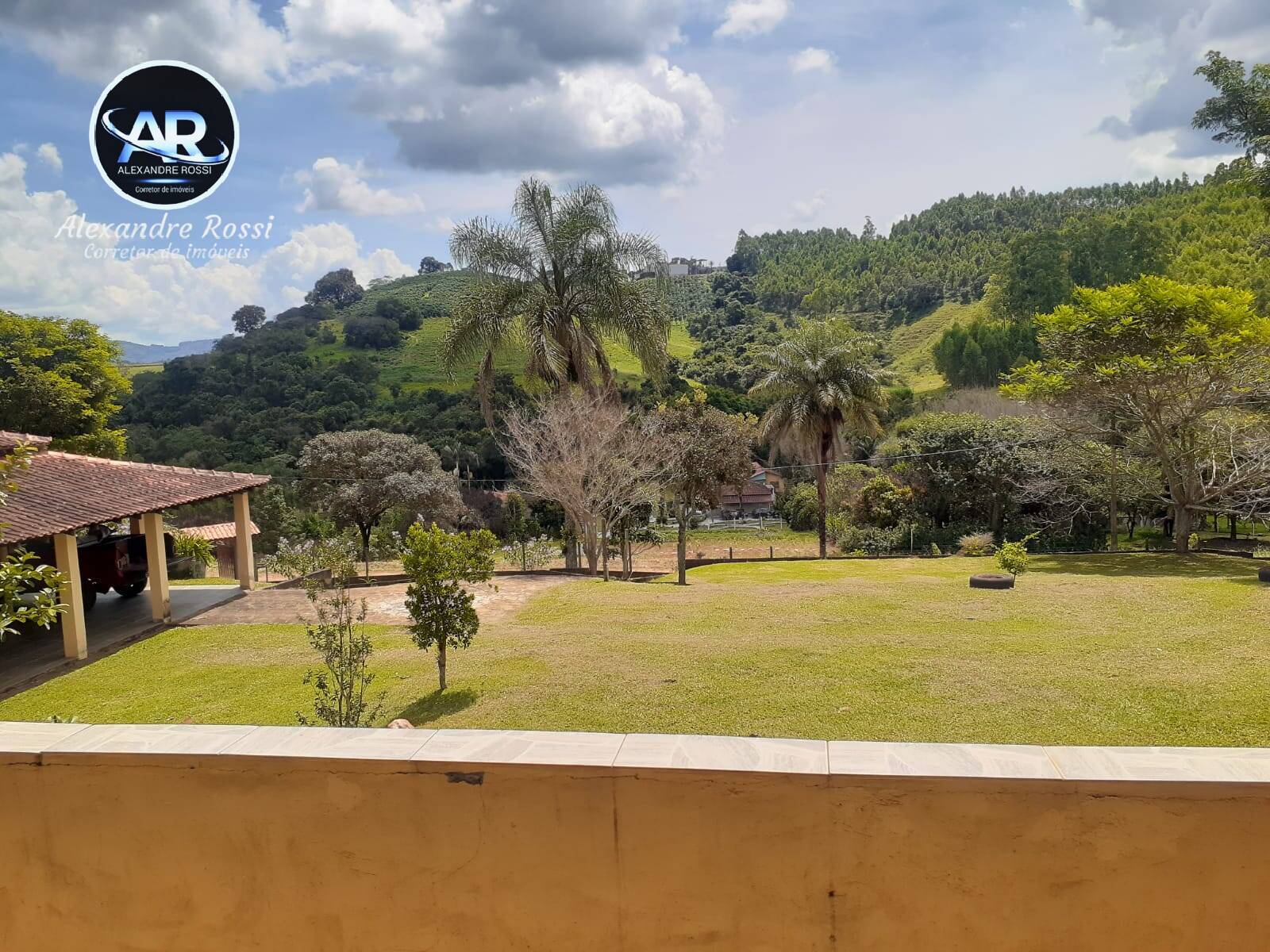 Fazenda à venda com 3 quartos, 400m² - Foto 1