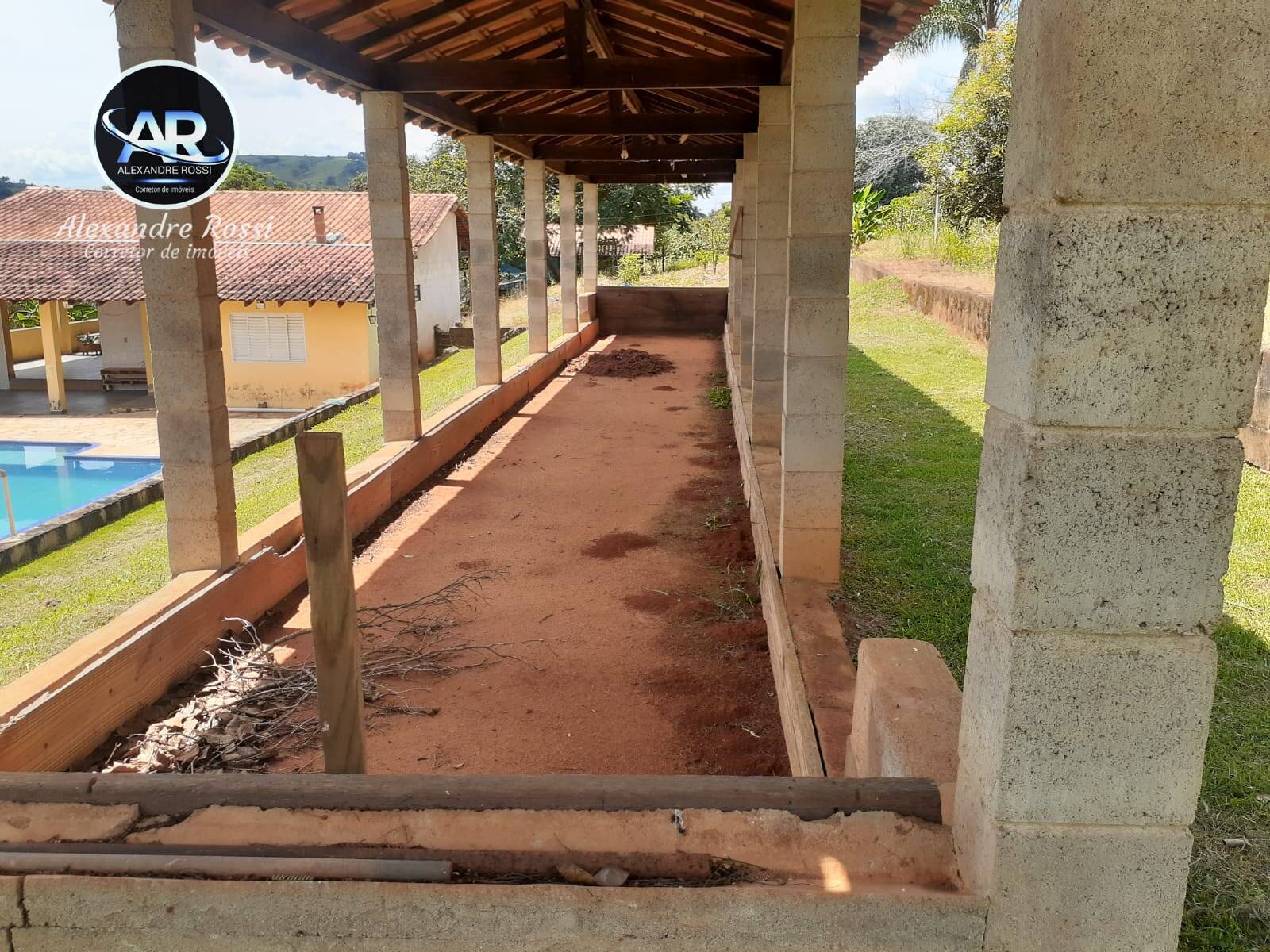 Fazenda à venda com 3 quartos, 400m² - Foto 38