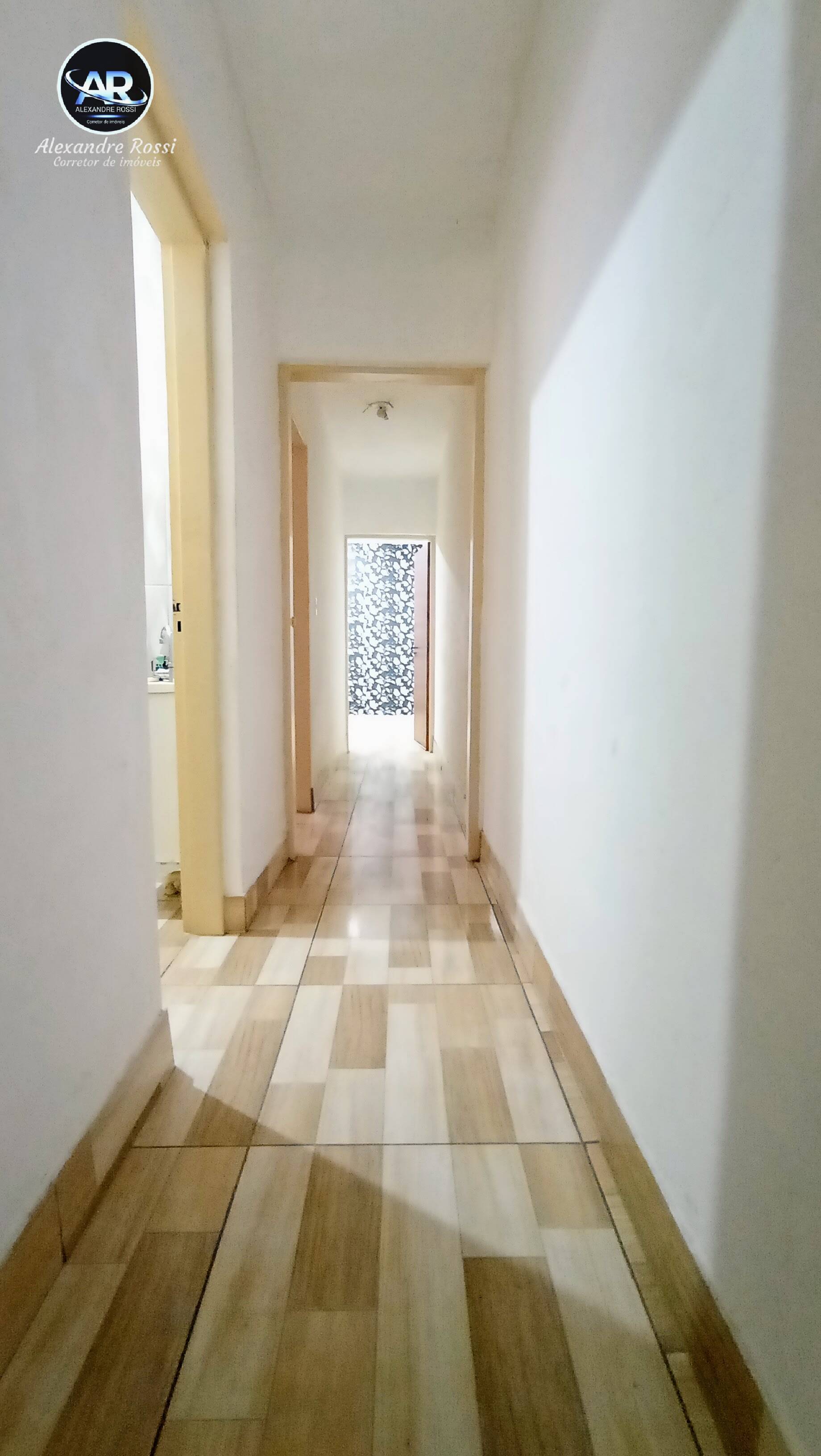 Casa à venda com 2 quartos, 75m² - Foto 8