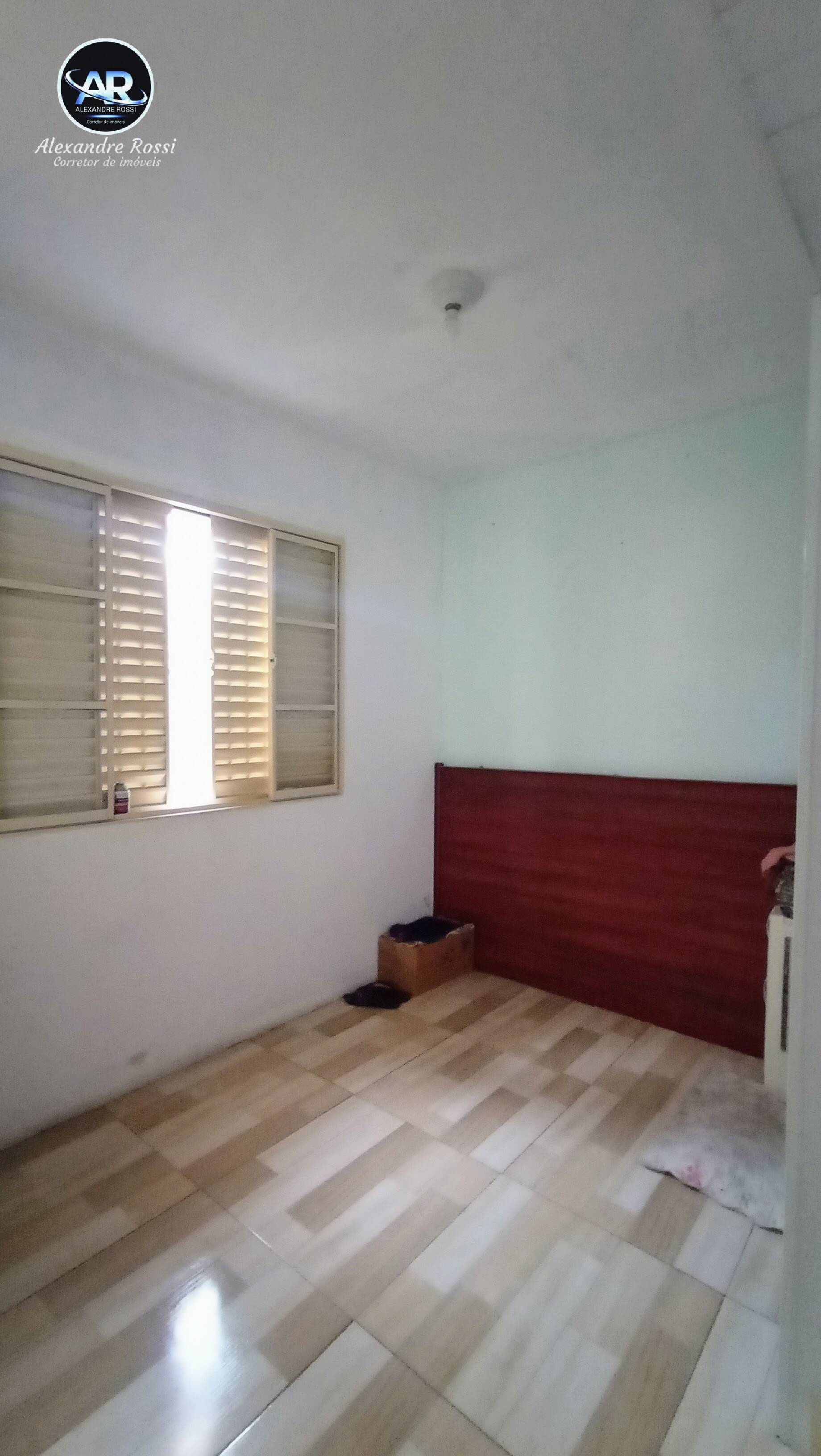 Casa à venda com 2 quartos, 75m² - Foto 9