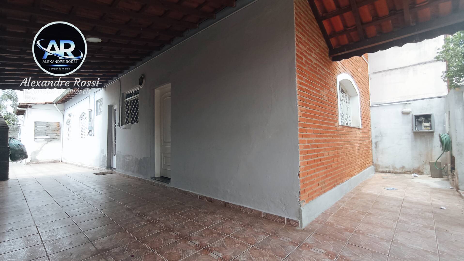 Casa à venda com 3 quartos, 85m² - Foto 2