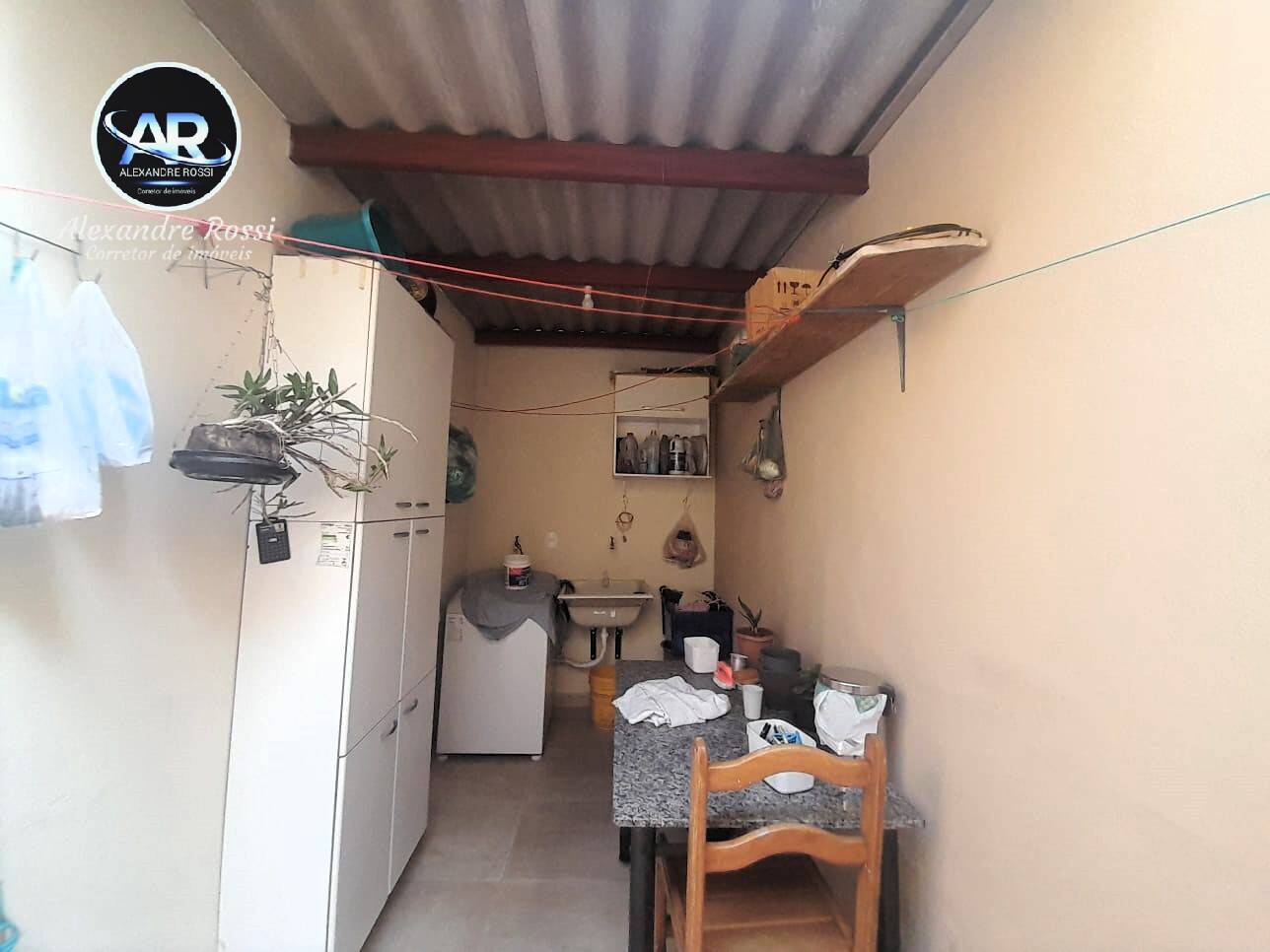 Casa à venda com 2 quartos, 120m² - Foto 14