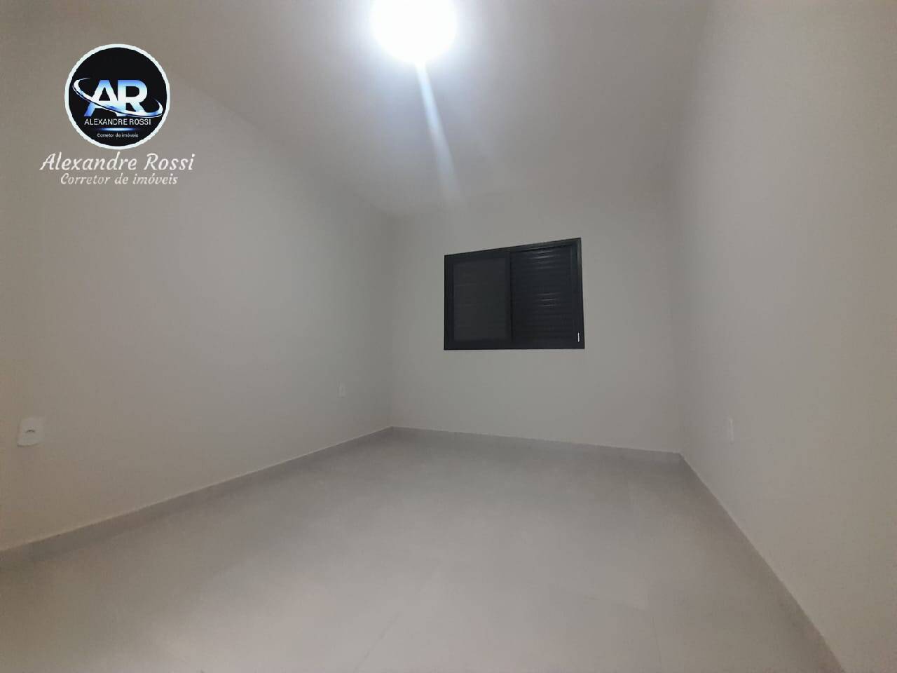 Casa à venda com 3 quartos, 108m² - Foto 14