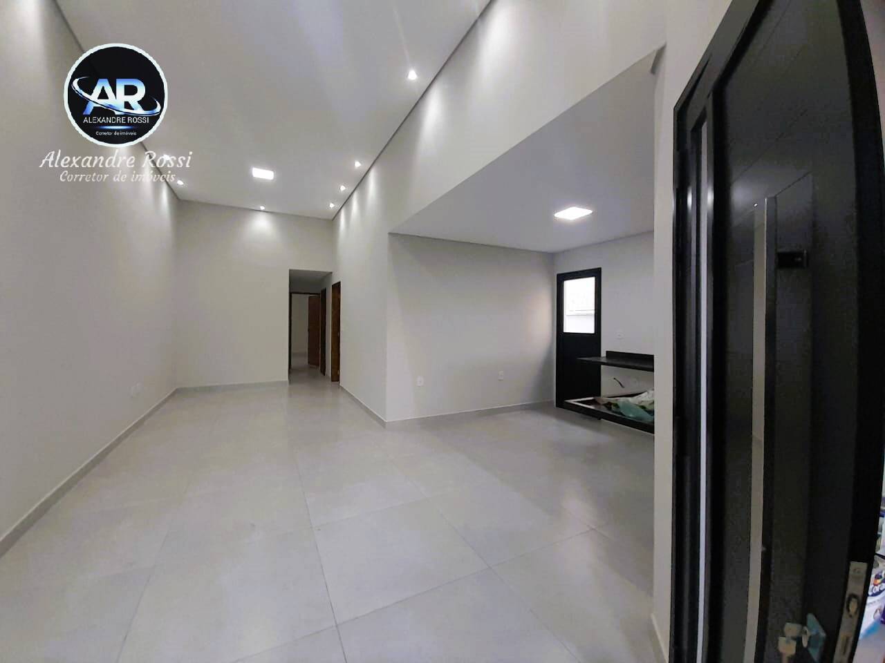 Casa à venda com 3 quartos, 108m² - Foto 2