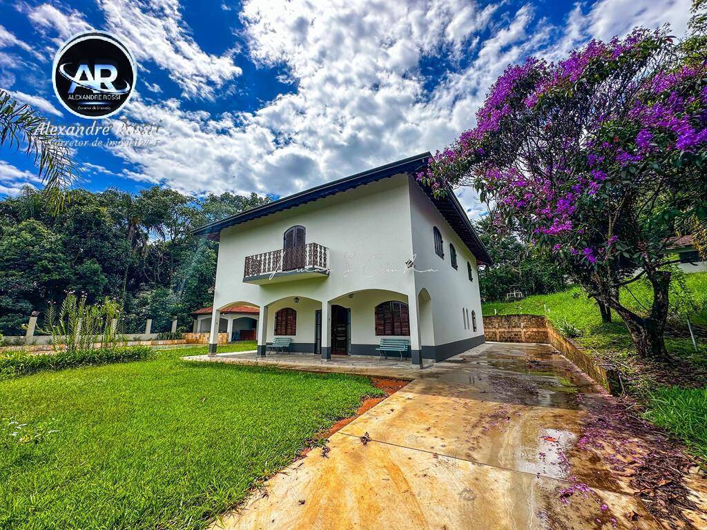 Fazenda à venda com 6 quartos, 1625m² - Foto 2