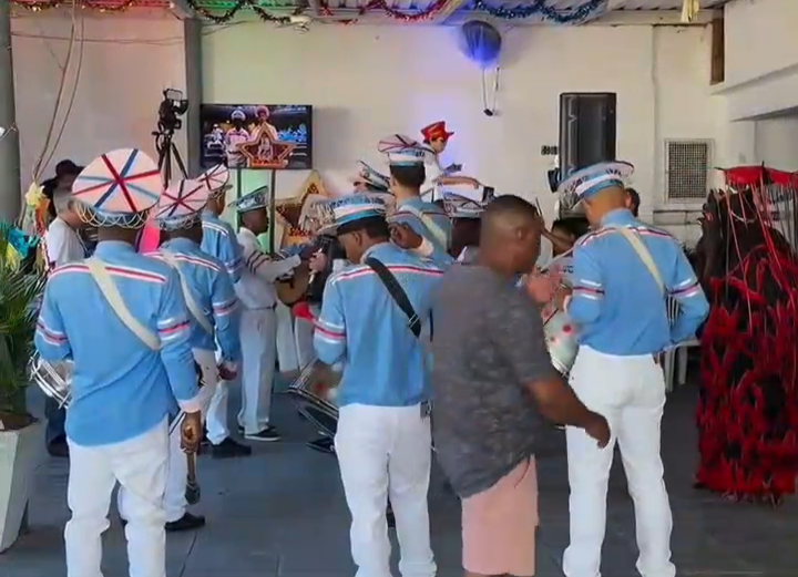 Primeiro Festival Regional de Folia de Reis celebra tradição, cultura e reúne famílias em Itaperuna