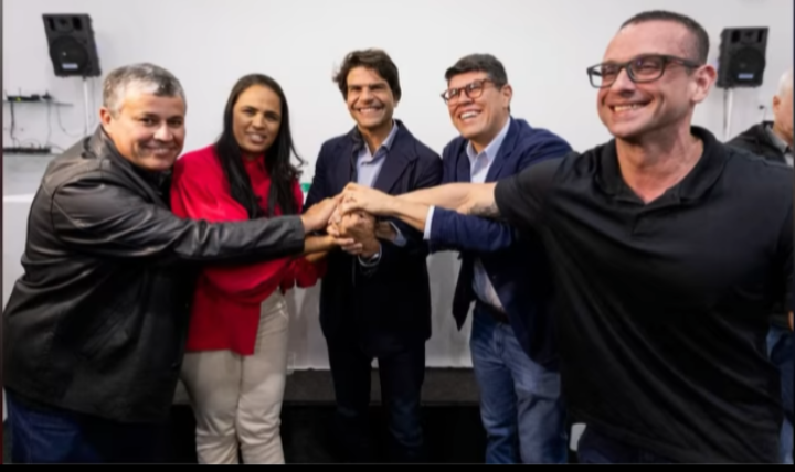 Quando a divisão vence a multiplicação: os abraços que a política não consegue sustentar