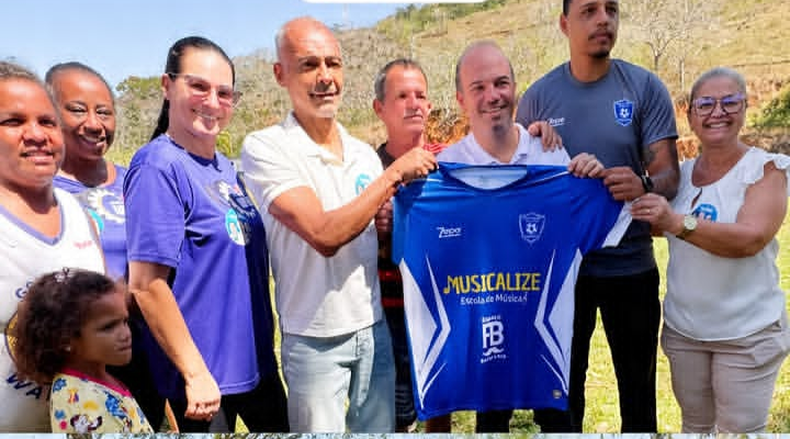Romário participa de agenda em Itaperuna e declara apoio à reeleição de Murillo Gouvêa